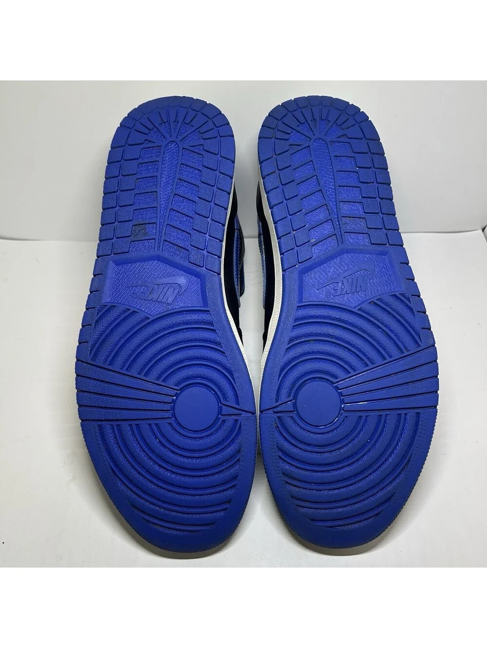 Air Jordan 1 Mid Royal 2020 - Size 10 - (554724-068)